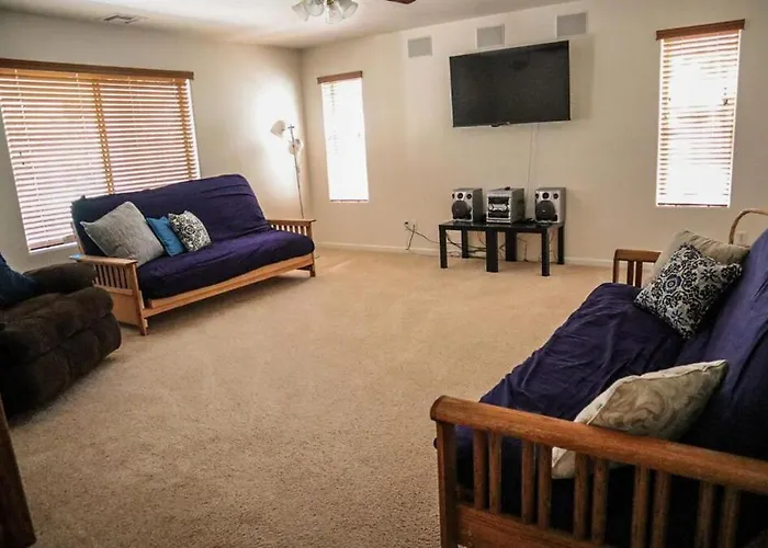 Apartment Poppy House- Charming Getaway - Mtn Views